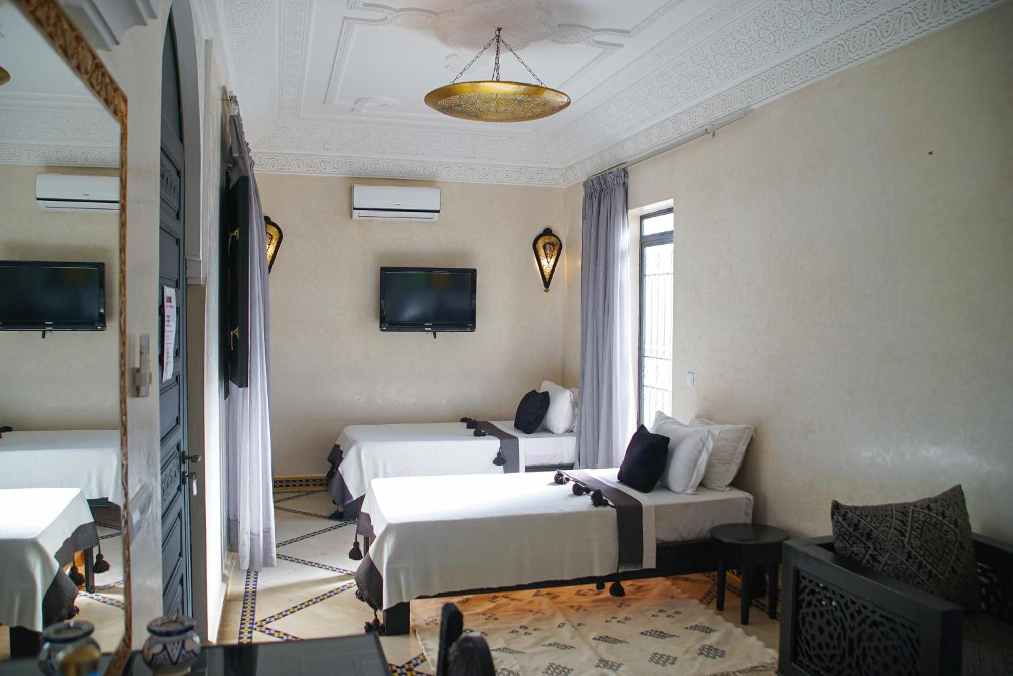 Villa Atika Maison D'Hotes & Spa Ouled Bouzid Exteriör bild